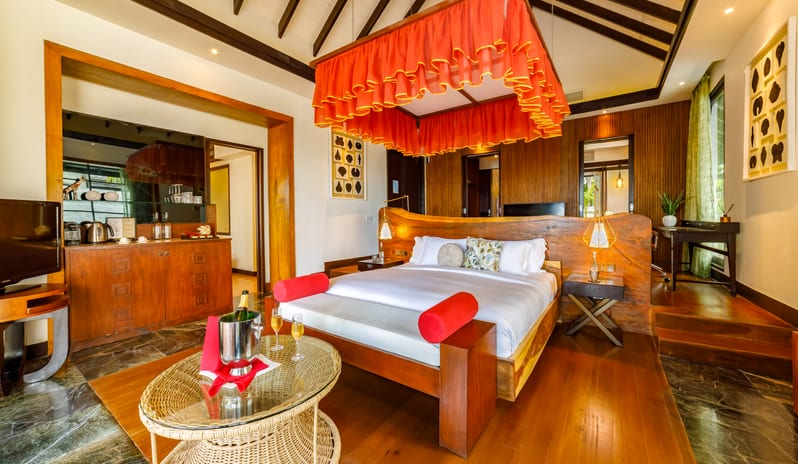 OZEN RESERVE BOLIFUSHI - Earth Pool Pavilion - Master Bedroom 2